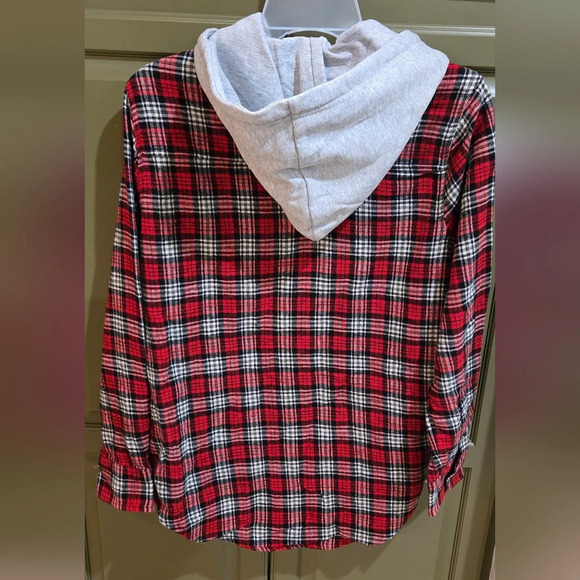 NWT Time & Tru red long sleeve button down flannel shirt with hood - Picture 2 of 4